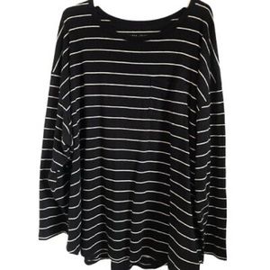 Ava & Viv NWT Women's Plus Size Long Sleeve Black Striped Pocket T-Shirt